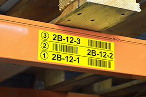 Multi-level locatielabels (barcode labels voor stellingen met meerdere lagen) zijn leverbaar in diverse kleuren, formaten en kwaliteitssoorten zoals: permanent, verwijderbaar en herpositioneerbaar. Dit alles eenvoudig en snel bedrukt met een Rebo labelprinter.